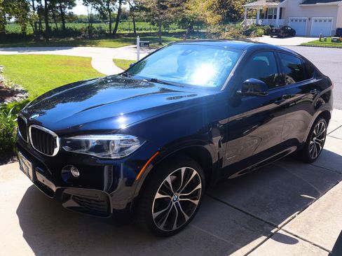 Used 2018 BMW X6 xDrive35i w/ M Sport Package AWD/4WD image 8