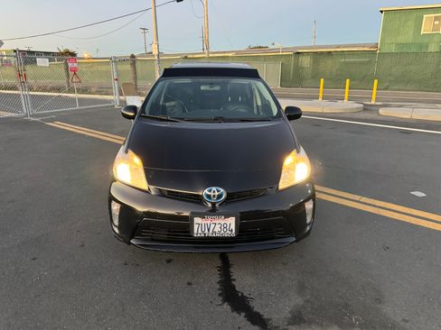Used 2015 Toyota Prius Four image 23
