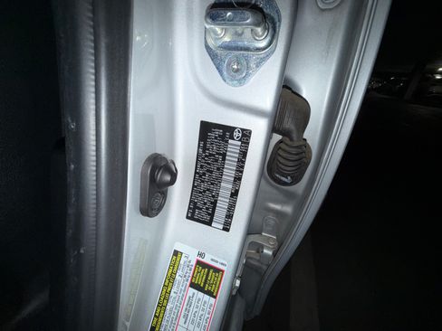 Used 2014 Toyota Corolla S image 20