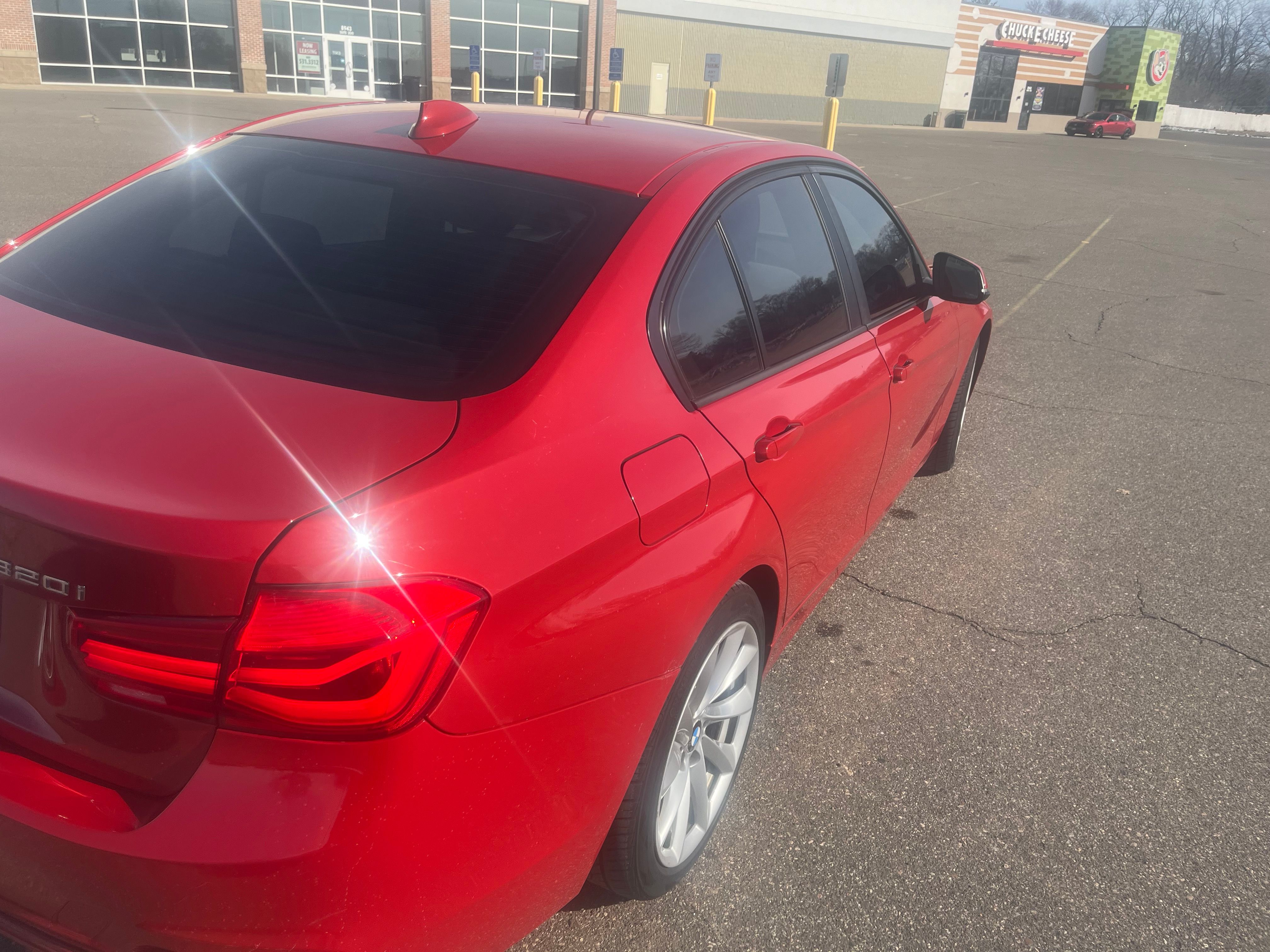 Used 2016 BMW 320i xDrive Sedan AWD/4WD image 13