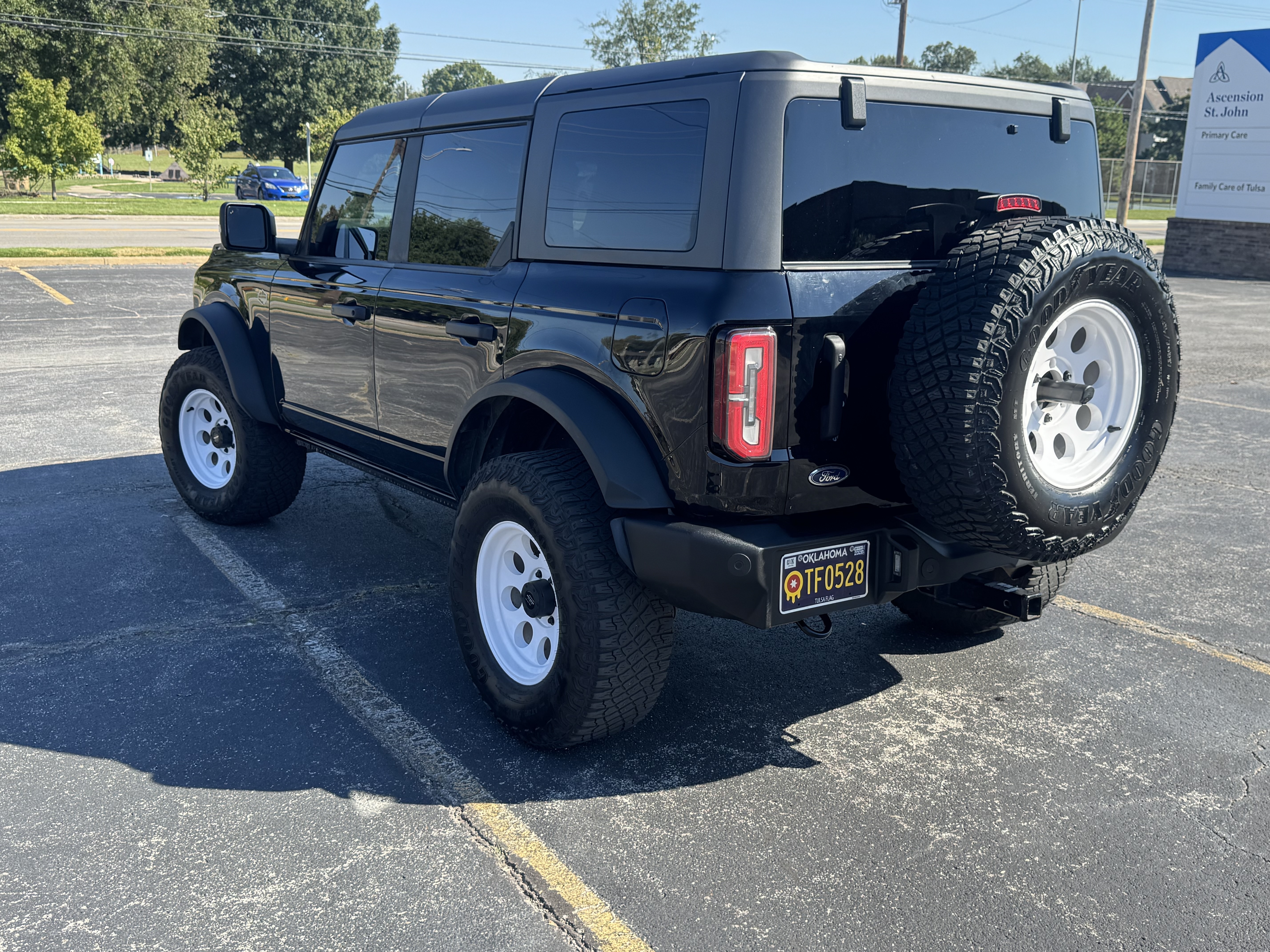 Used 2023 Ford Bronco Wildtrak AWD/4WD image 5