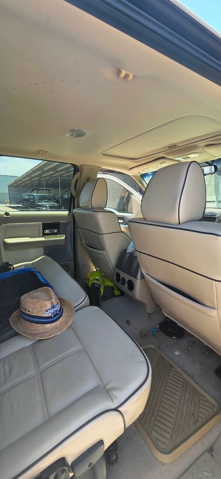 Used 2008 Lincoln Mark LT 2WD image 6