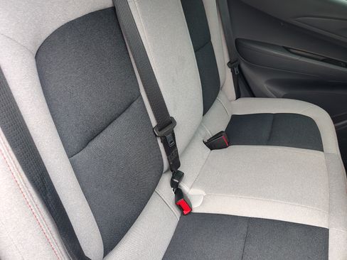 Used 2017 Chevrolet Bolt LT image 10