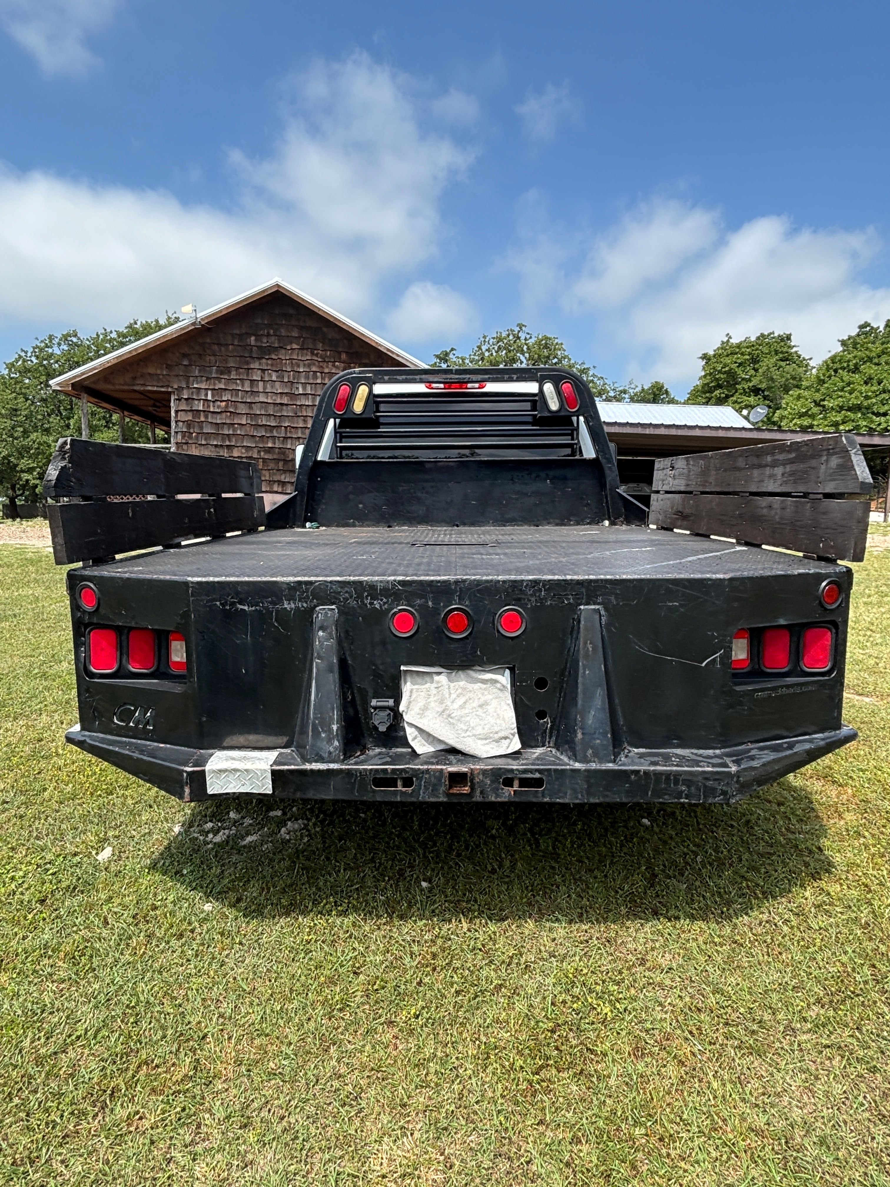 Used 2011 Chevrolet Silverado 3500 LT w/ Interior Plus Package AWD/4WD image 9