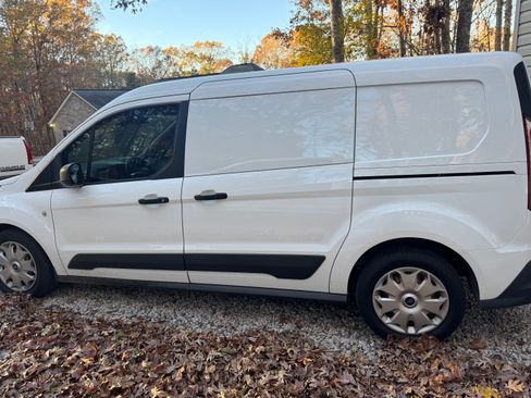 Used 2018 Ford Transit Connect XLT image 5