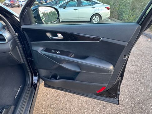 Used 2019 Kia Sorento L FWD image 22