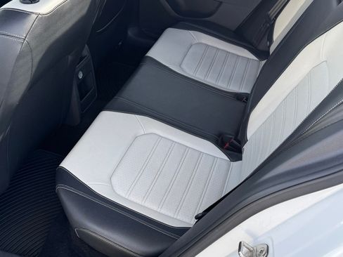 Used 2016 Volkswagen Jetta Sport w/ Lighting Package image 20