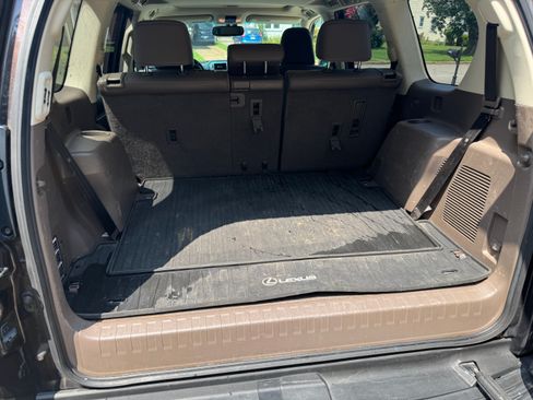 Used 2018 Lexus GX 460 Luxury AWD/4WD image 11
