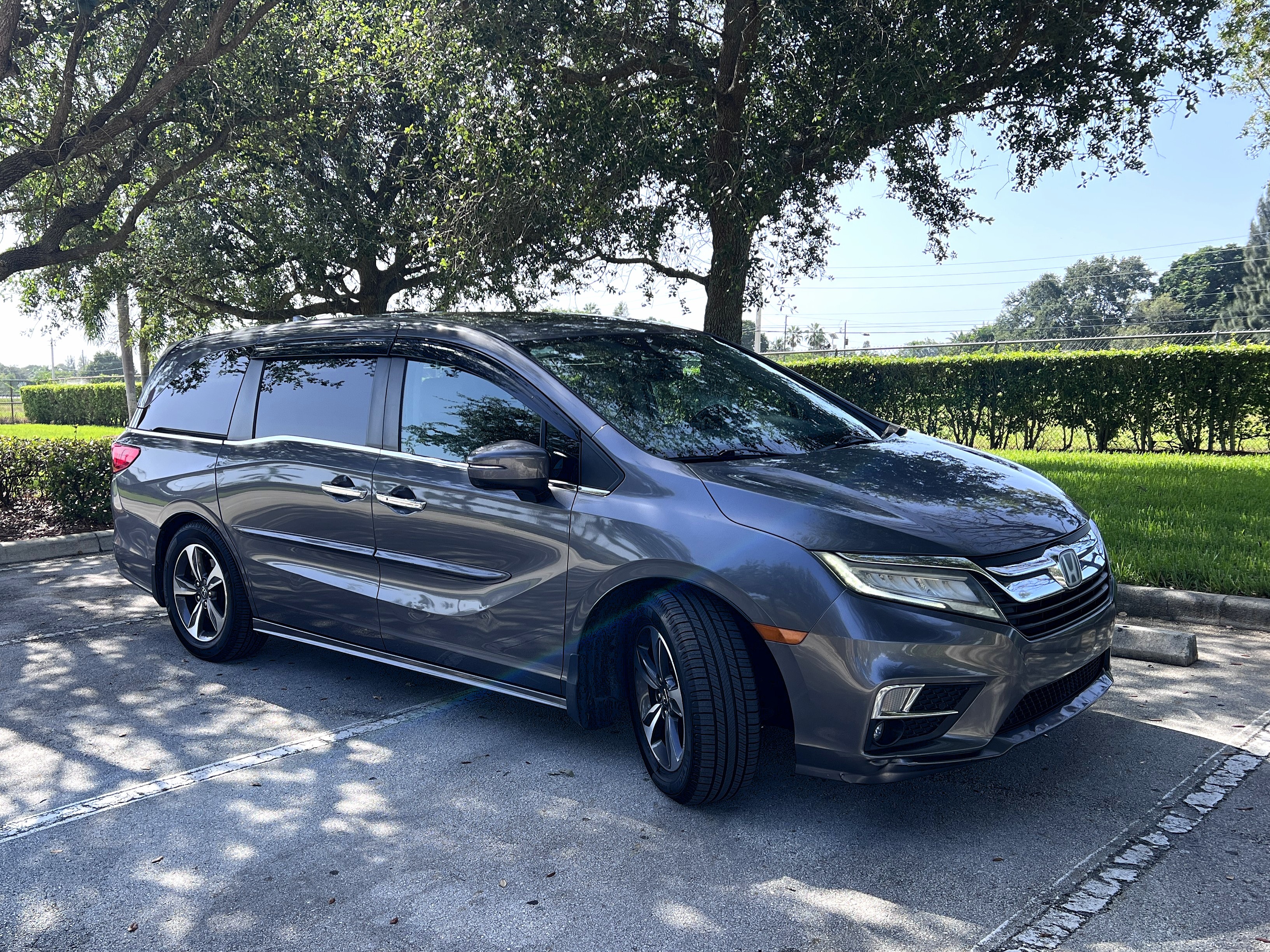 Used 2019 Honda Odyssey Touring image 1