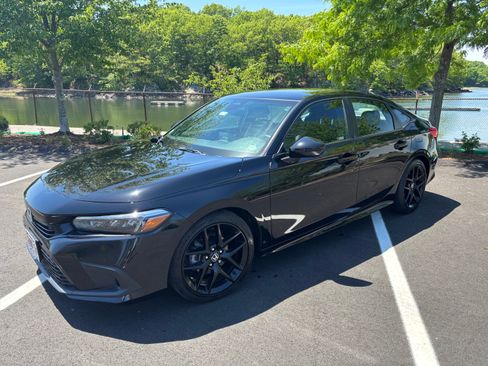 Used 2024 Honda Civic Sport image 2