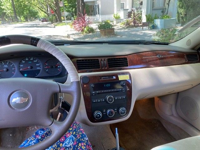 Used 2008 Chevrolet Impala LS FWD image 6