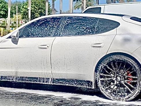 Used 2011 Porsche Panamera image 4