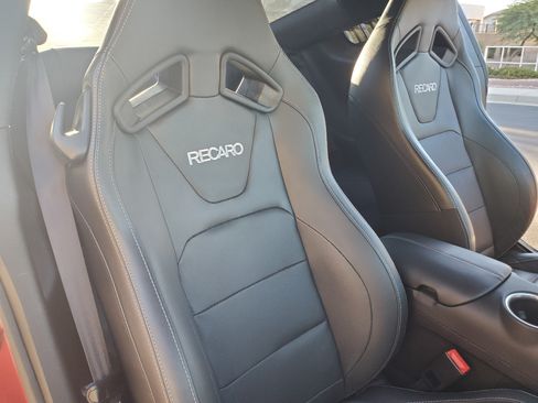 Used 2019 Ford Mustang Premium image 21