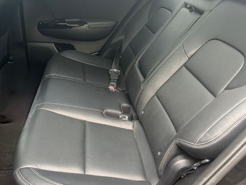 Used 2022 Kia Sportage EX w/ EX Technology Package FWD image 9