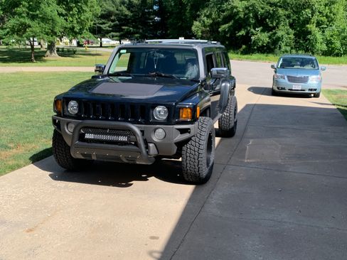 Used 2007 HUMMER H3 AWD/4WD image 1