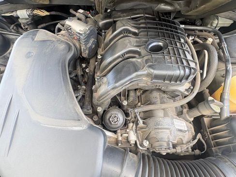 Used 2015 Chrysler 300 Limited image 15