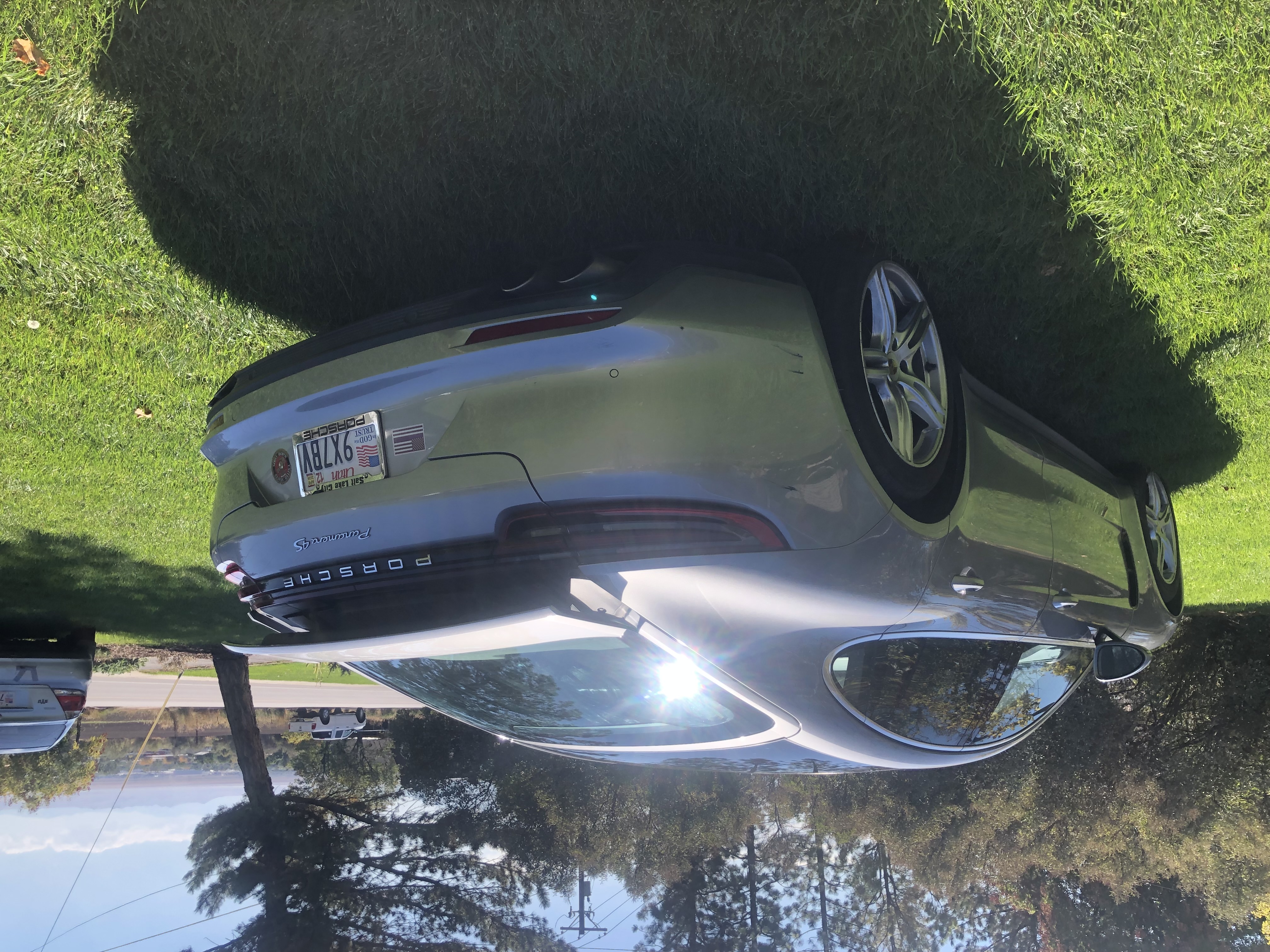 Used 2018 Porsche Panamera 4S AWD/4WD image 1