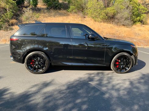Used 2023 Land Rover Range Rover Sport First Edition image 6