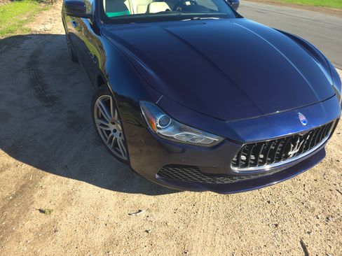 Used 2015 Maserati Ghibli image 2