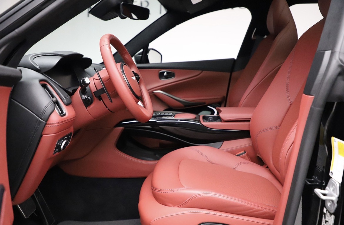 Used 2021 Aston Martin DBX AWD/4WD image 8