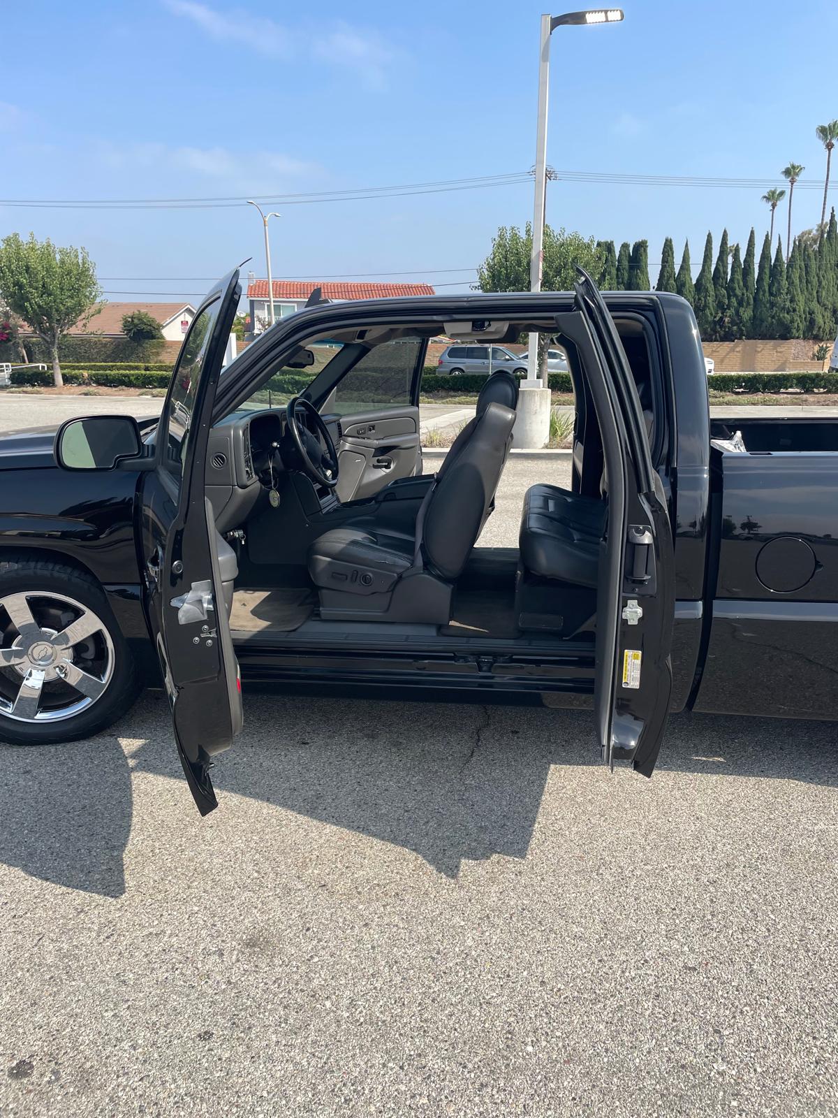 Used 2006 Chevrolet Silverado 1500 SS RWD image 8