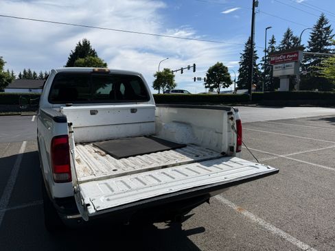 Used 2007 Ford F350 Lariat AWD/4WD image 4