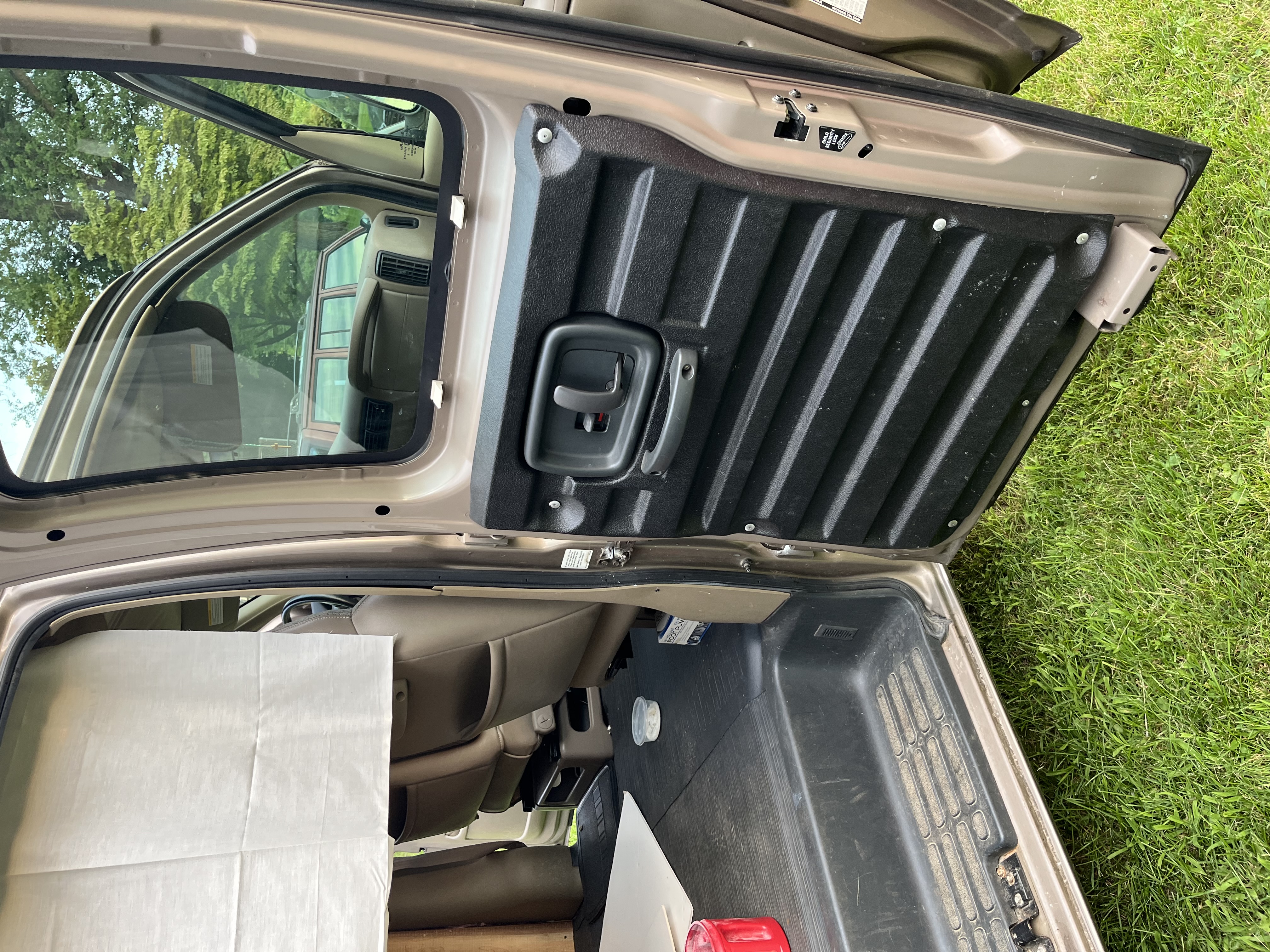 Used 1997 Chevrolet Express 1500 w/ Preferred Equipment Group 2 RWD image 5