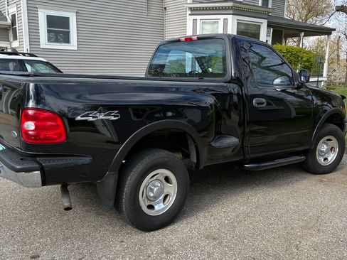 Used 2000 Ford F150 4x4 Regular Cab image 2