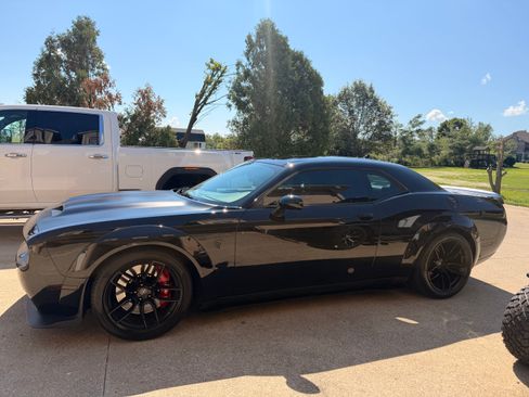 Used 2019 Dodge Challenger SRT Hellcat Redeye RWD image 8