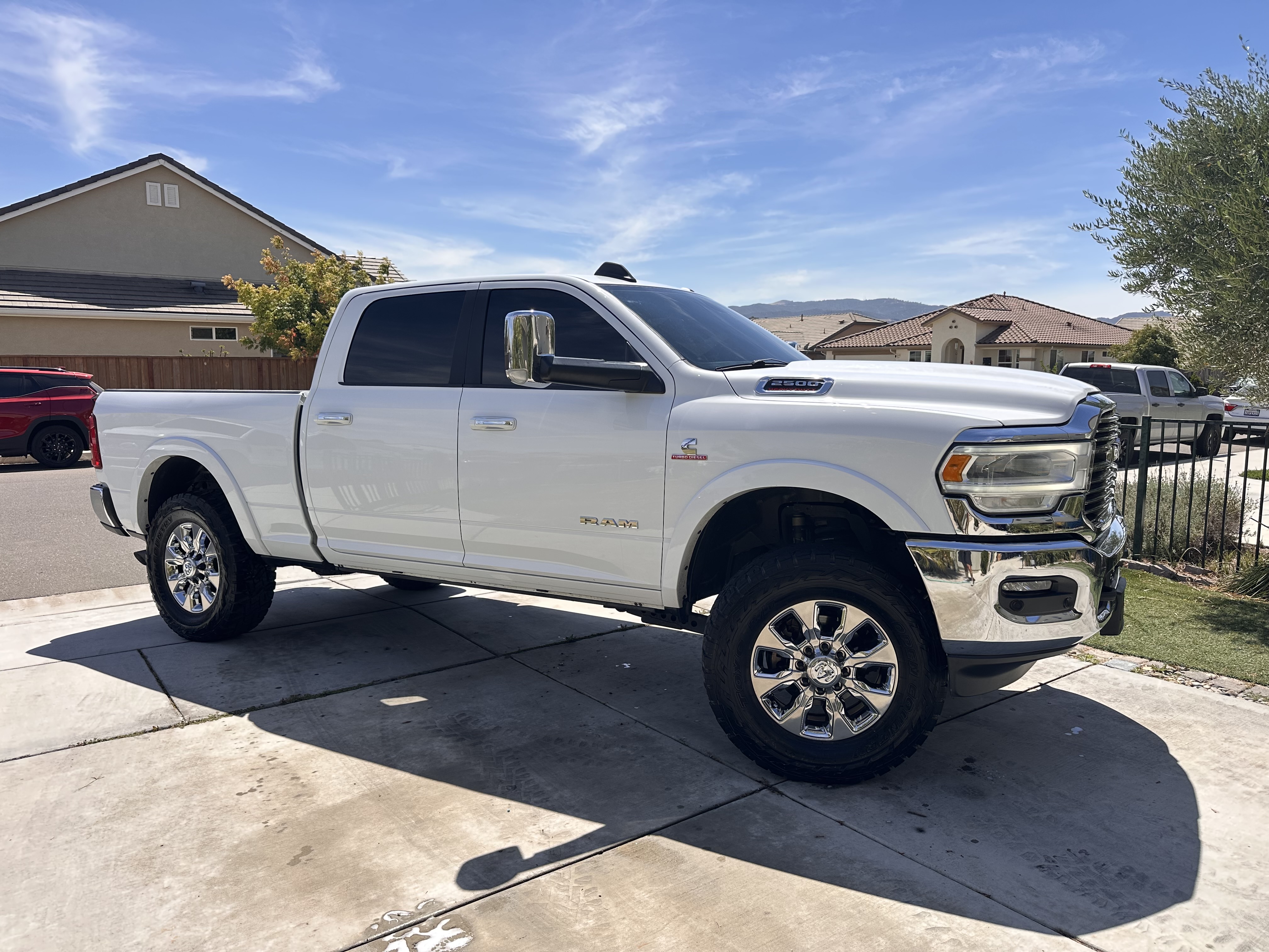 Used 2022 RAM 2500 Laramie AWD/4WD image 5