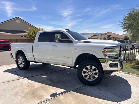 Used 2022 RAM 2500 Laramie AWD/4WD image 5