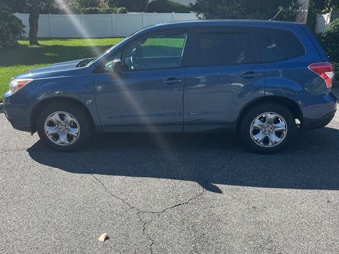 Used 2014 Subaru Forester 2.5i AWD/4WD image 1