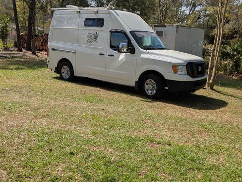 Used 2018 Nissan NV 2500 SV w/ Navigation Package image 1