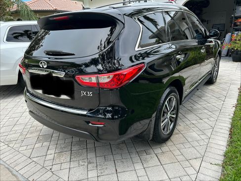 Used 2013 INFINITI JX35 FWD w/ Premium Pkg image 4