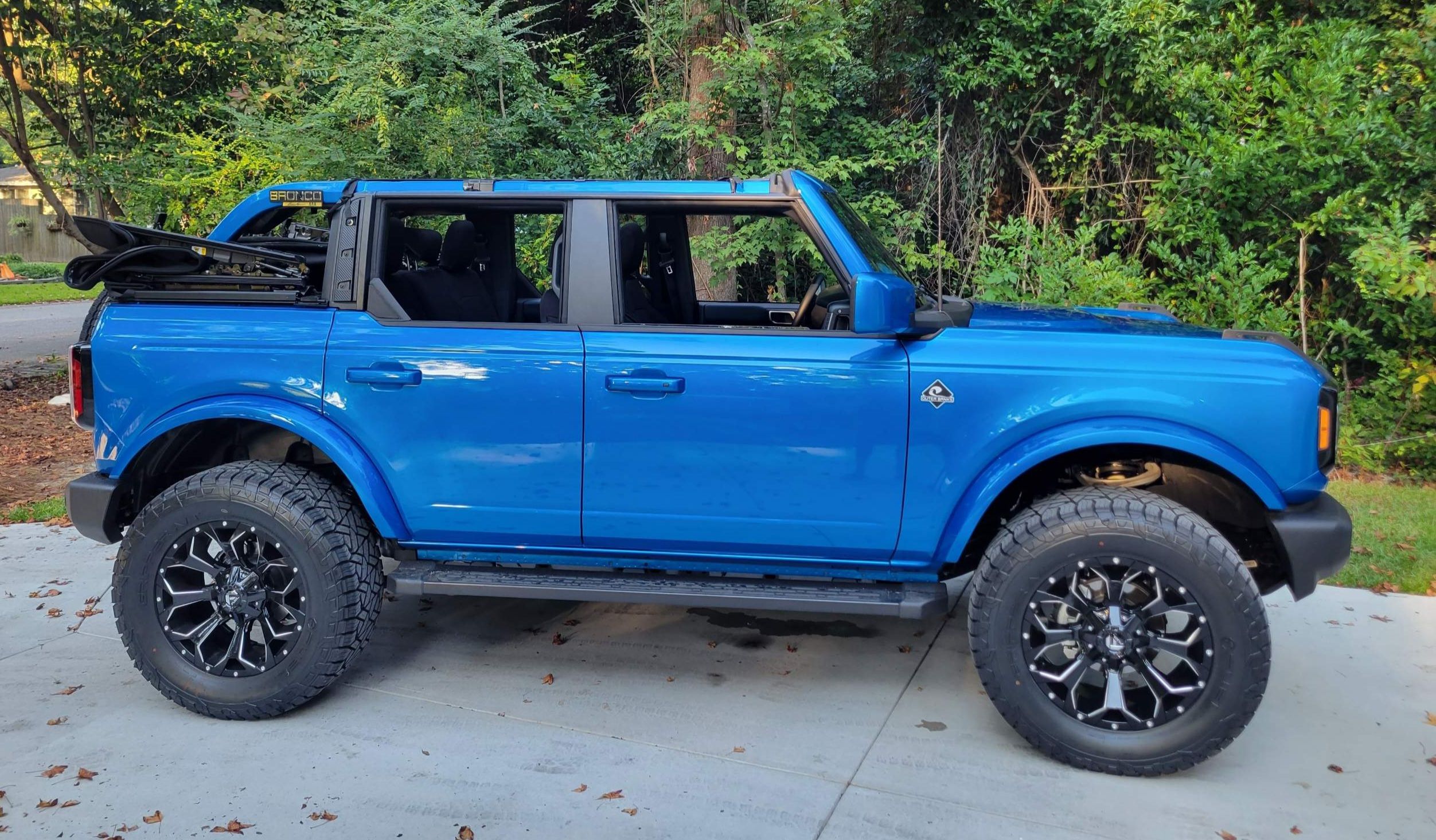 Used 2021 Ford Bronco Outer Banks AWD/4WD image 1