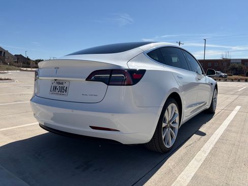 Used 2018 Tesla Model 3 Long Range image 8