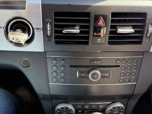 Used 2012 Mercedes-Benz GLK 350 2WD image 11