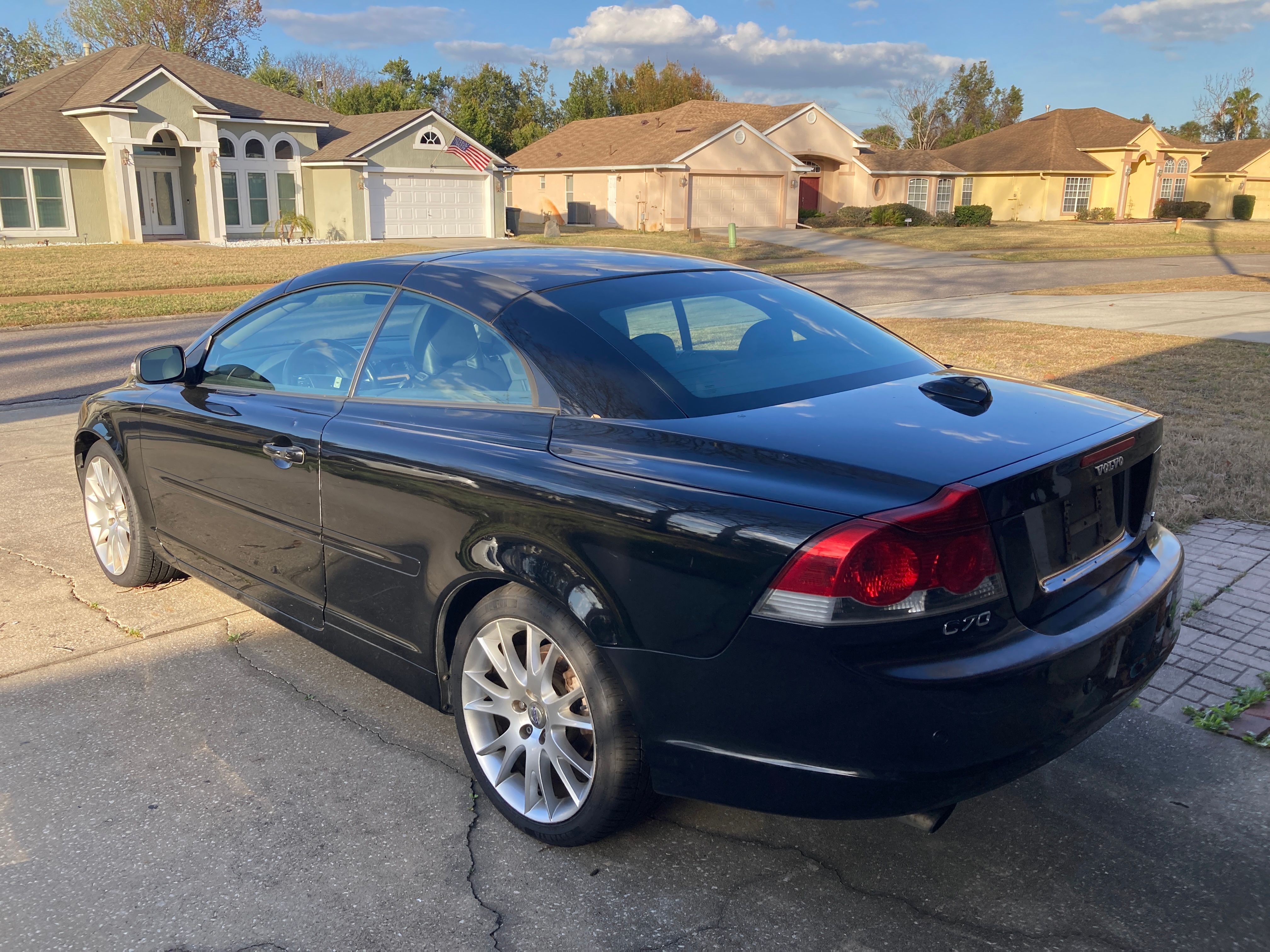Used 2008 Volvo C70 T5 FWD image 2