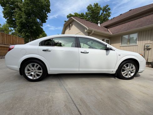 Used 2009 Saturn Aura XR FWD image 2