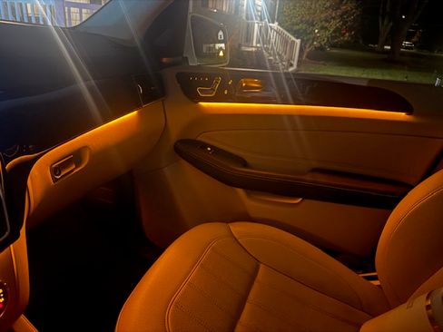 Used 2019 Mercedes-Benz GLS 450 4MATIC image 15