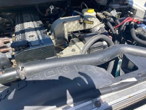 Used 2000 Dodge Ram 3500 Truck 2WD Quad Cab image 9