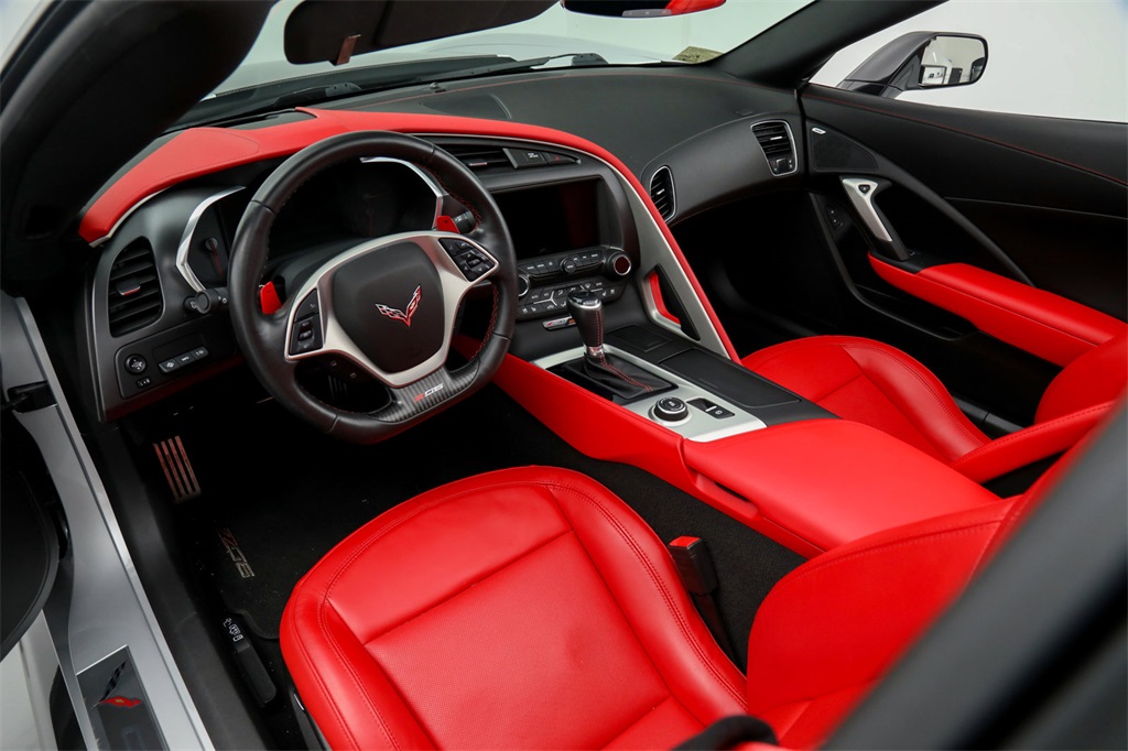 Used 2019 Chevrolet Corvette Z06 RWD image 18