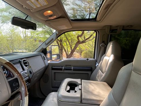 Used 2010 Ford F250 Lariat AWD/4WD image 11