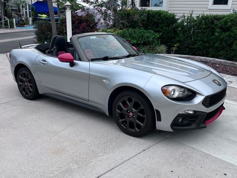 Used 2020 FIAT 124 Spider Abarth w/ Convenience Group image 1