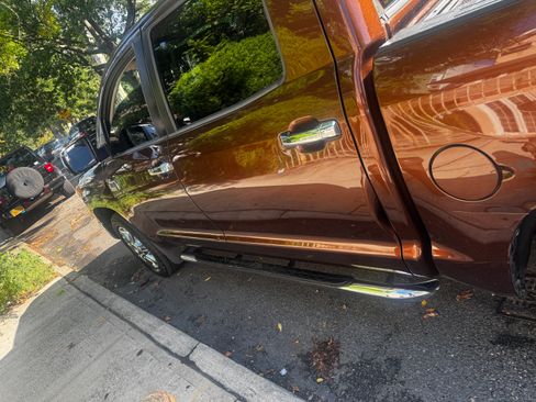 Used 2017 Toyota Tundra 1794 Edition image 5