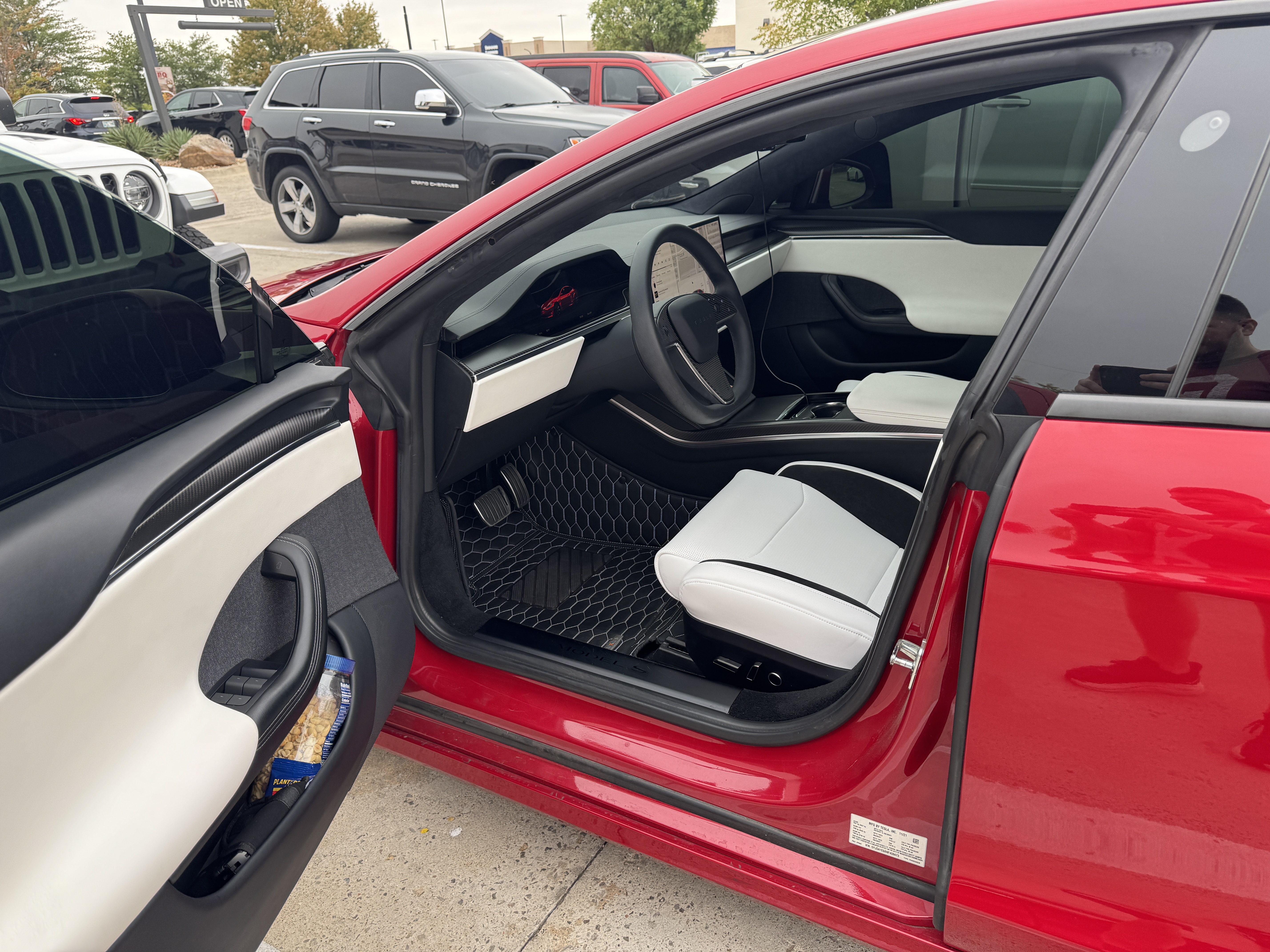 Used 2022 Tesla Model S Plaid AWD/4WD image 11