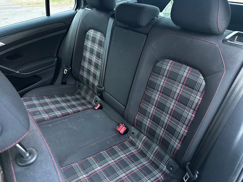 Used 2020 Volkswagen GTI S image 13