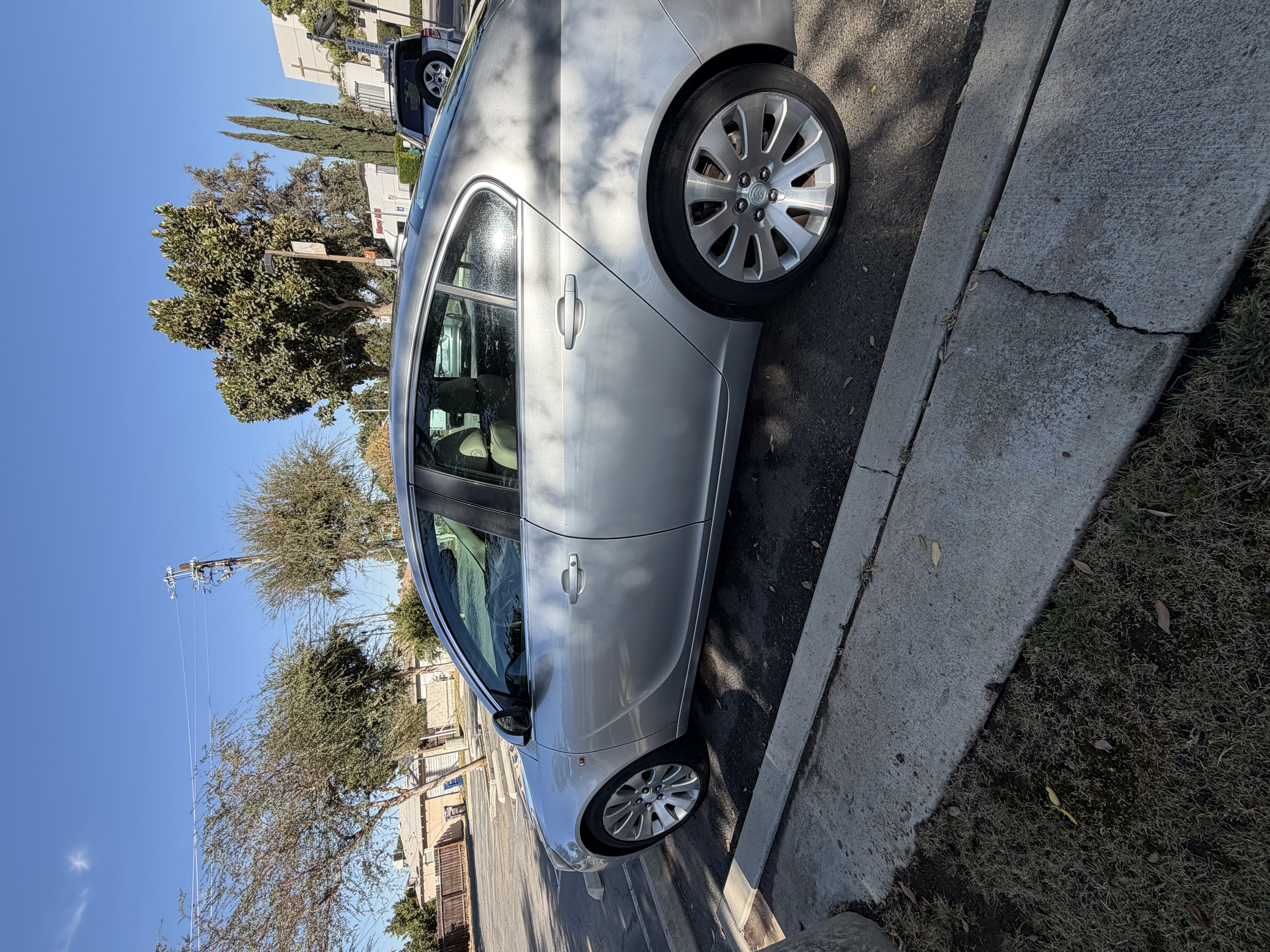 Used 2011 Buick Regal CXL Turbo w/ TO6 Preferred Equipment Group FWD image 2