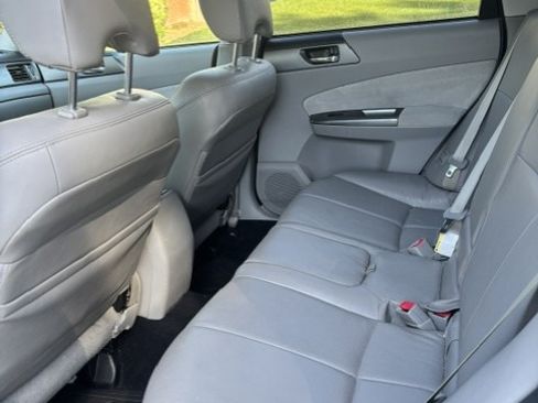 Used 2011 Subaru Forester 2.5X Limited image 9