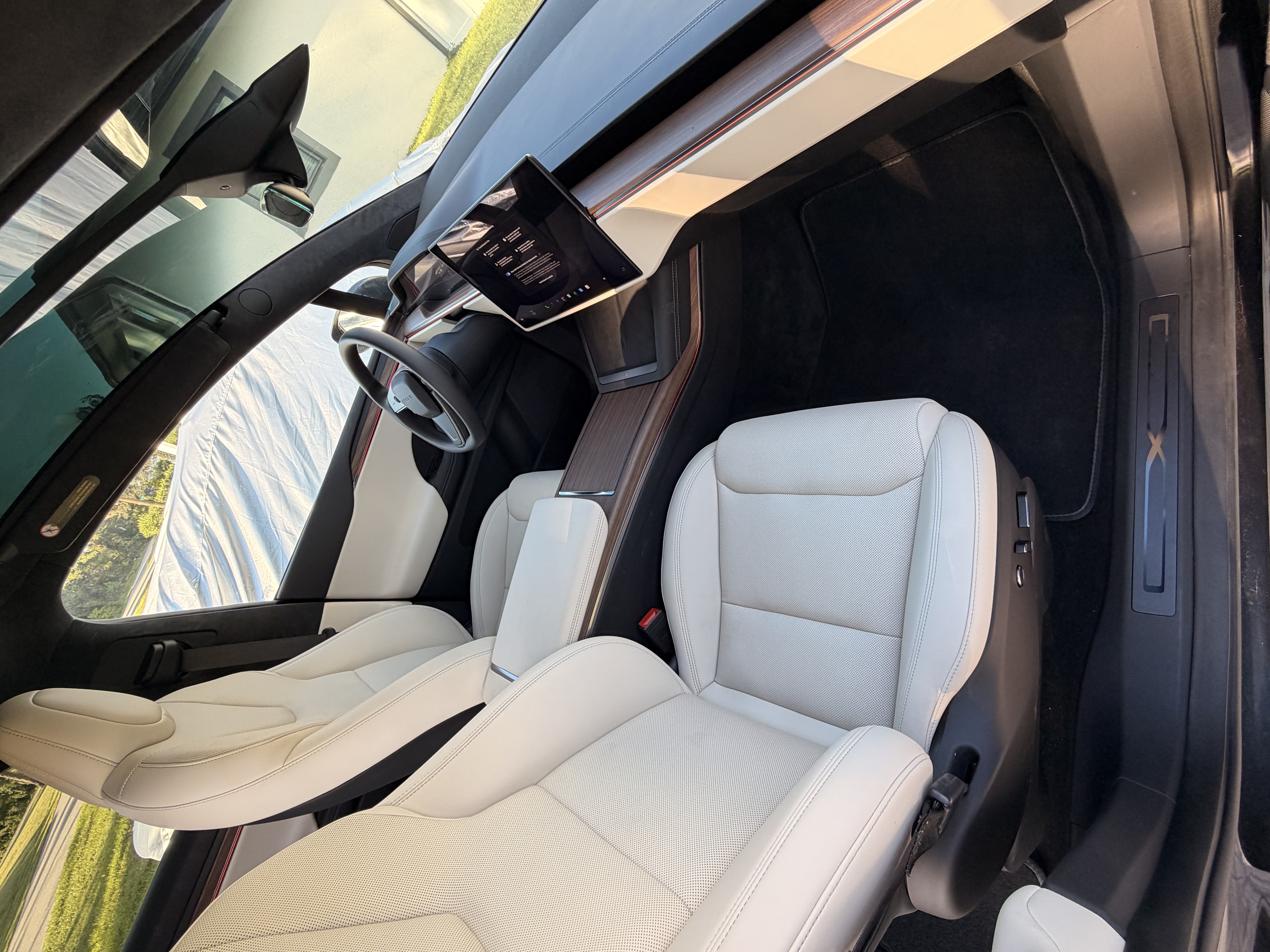 Used 2026 Tesla Model X AWD/4WD image 9